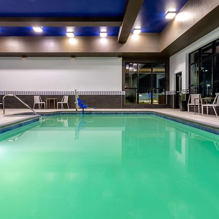 Hilton Garden Inn Hays, Ks Экстерьер фото
