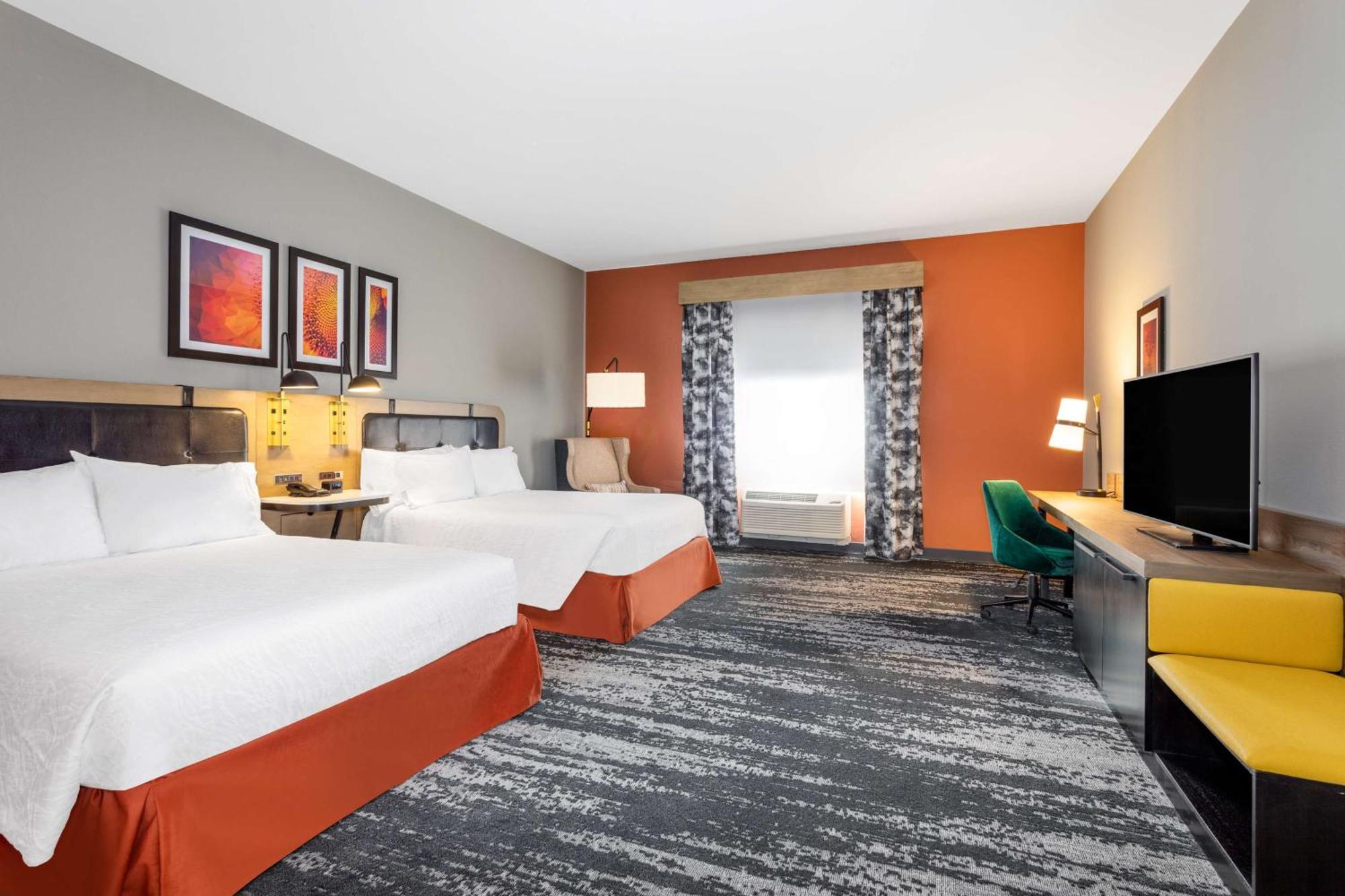 Hilton Garden Inn Hays, Ks Экстерьер фото