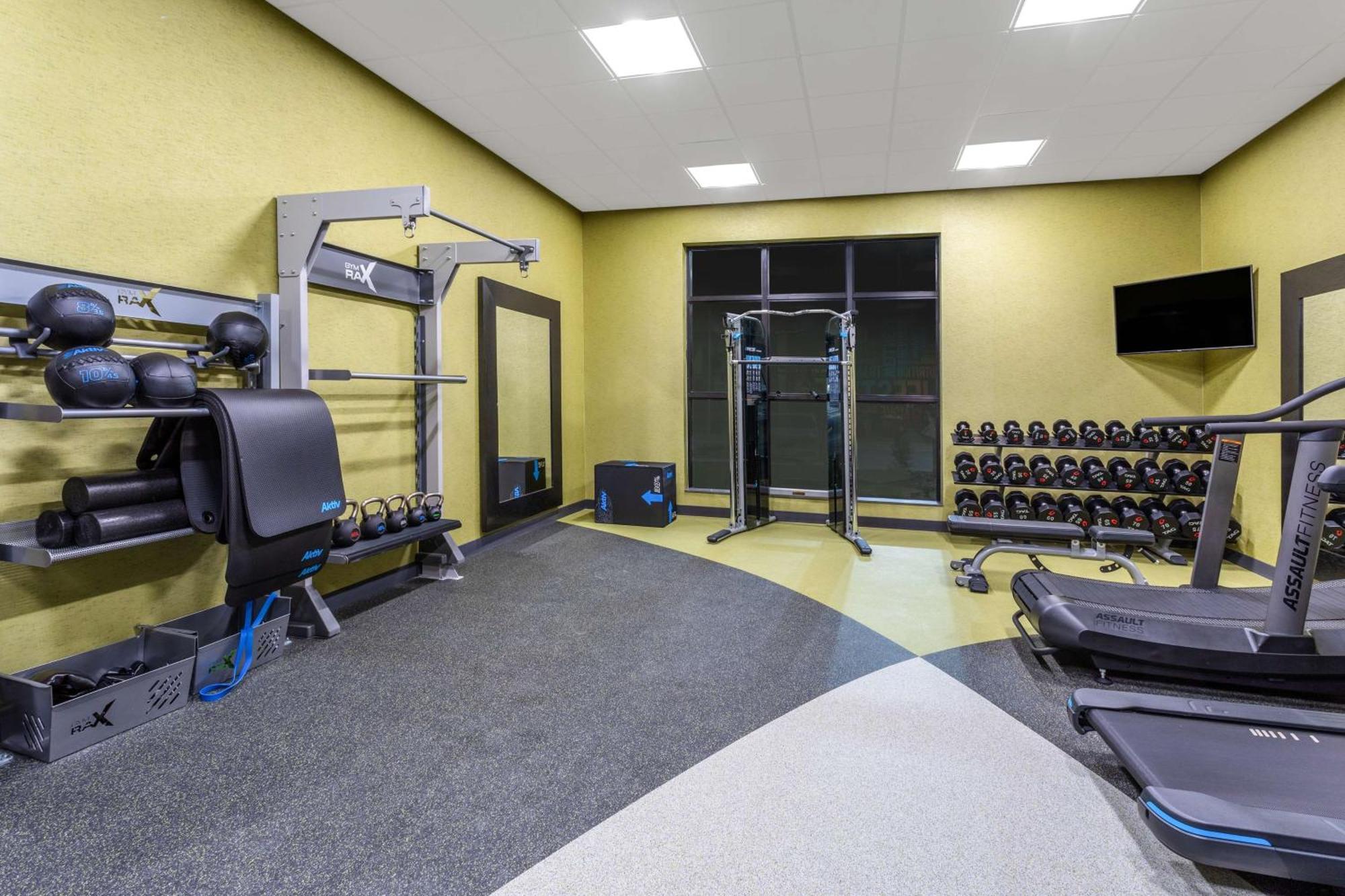 Hilton Garden Inn Hays, Ks Экстерьер фото